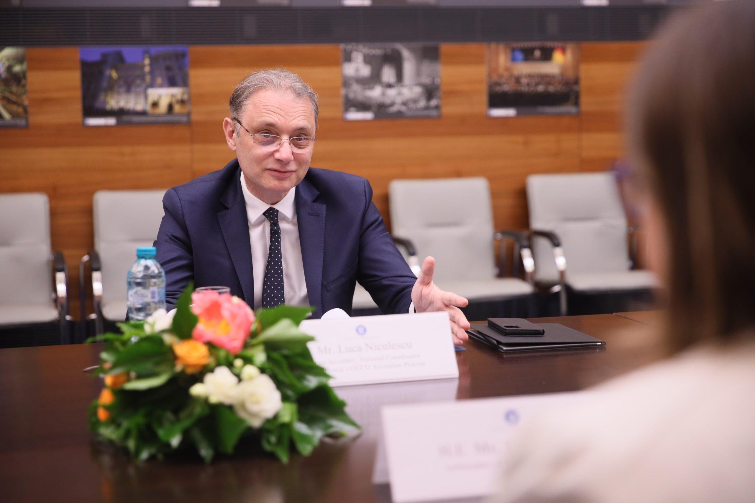 Nicușor Dan l-a desemnat pe Luca Niculescu pentru funcția de premier