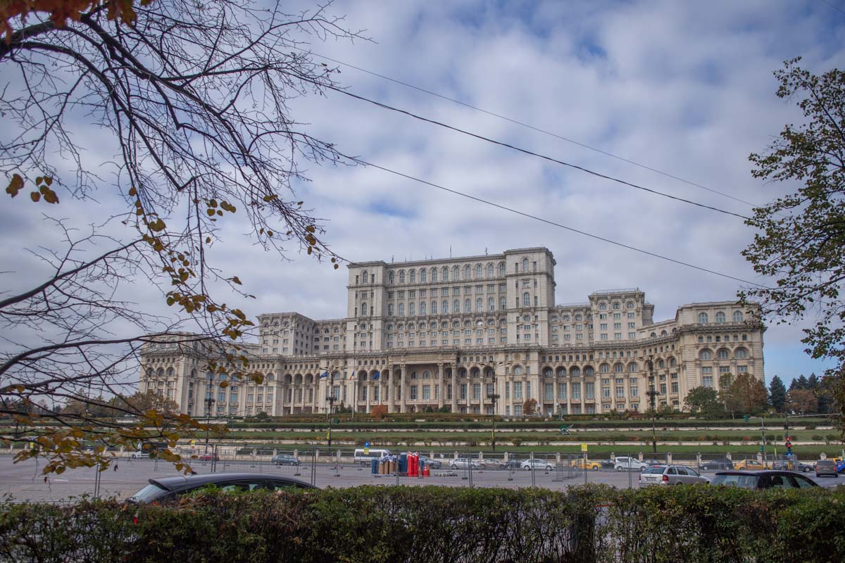 Parlamentul, convocat în sesiune extraordinară săptămâna viitoare. Pe agendă se află proiecte din PNRR