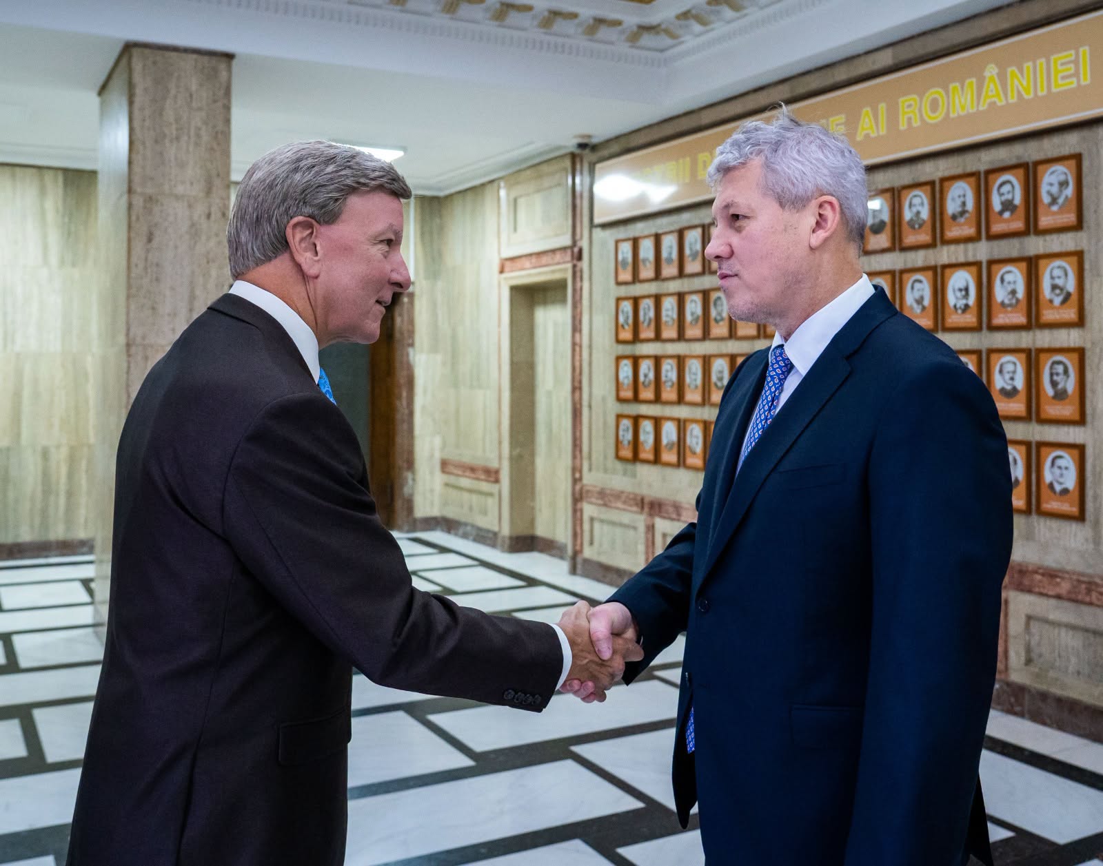 Ministrul Predoiu, întrevedere cu Mike Rogers, președintele Comisiei pentru Forțe Armate din Camera Reprezentanților a SUA