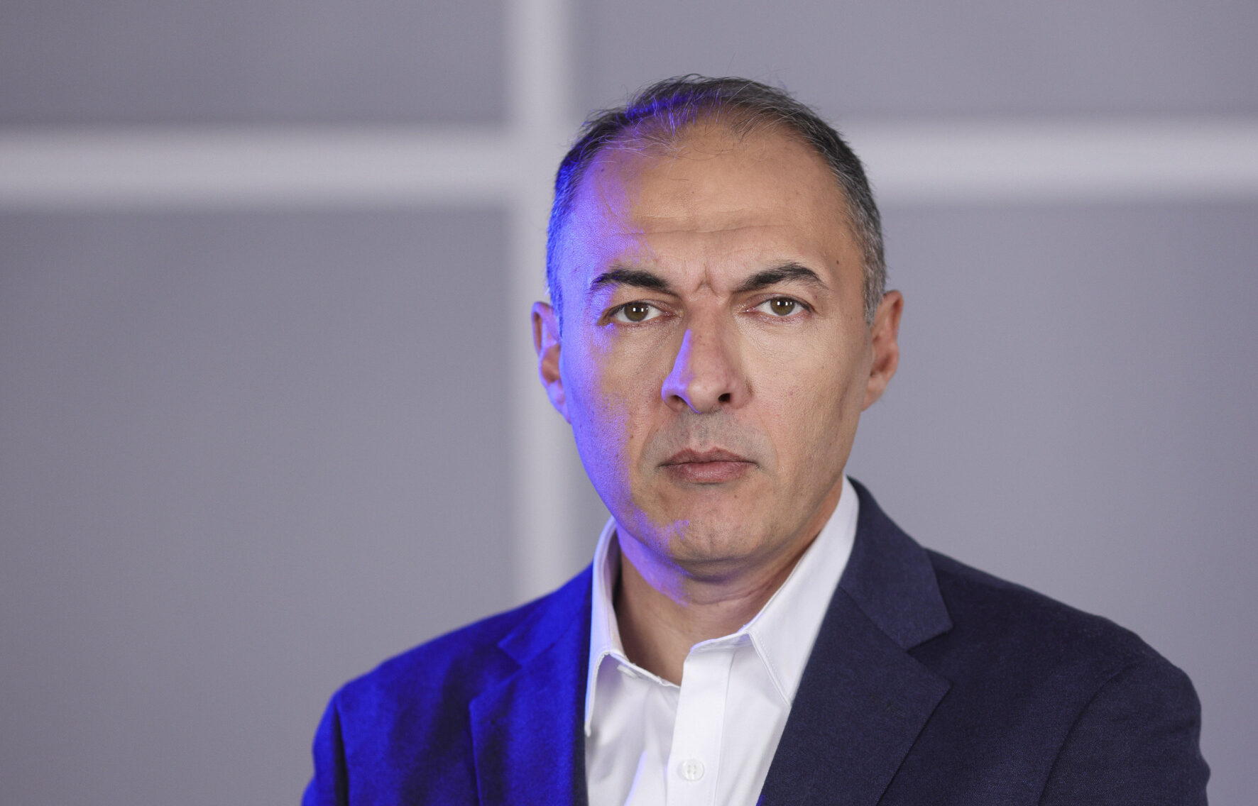 770 de milioane de euro sau un principiu? Cade Ilie Bolojan în capcana PSD?