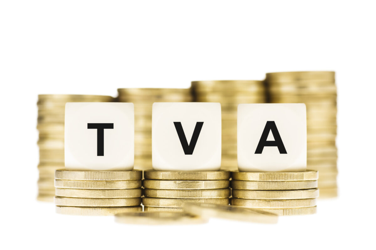 Nicușor Dan a promulgat legea care corectează regimul fiscal pentru firmele cărora le-a fost anulat codul de TVA