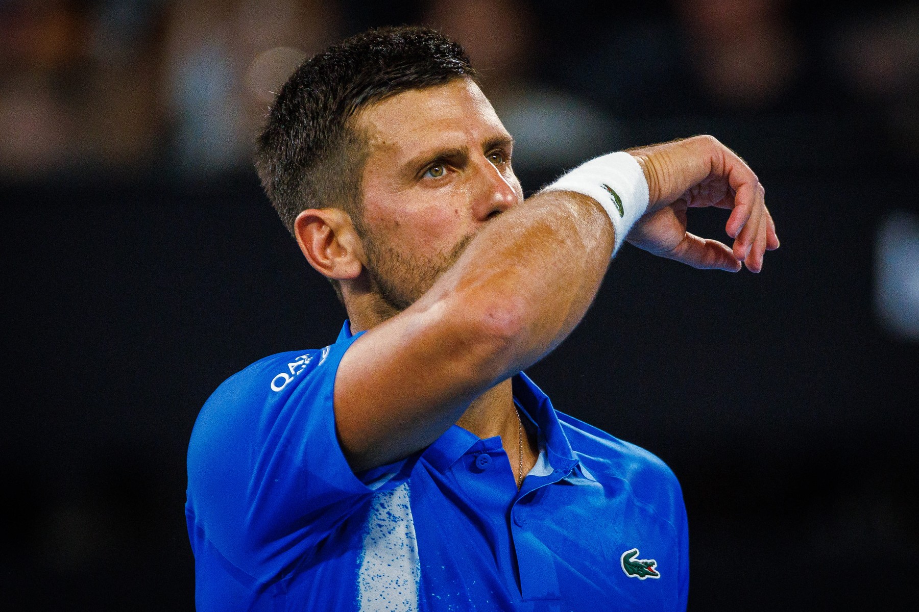 VIDEO: Imagini șocante cu Djokovic la US Open: a vomitat pe teren și a plâns în setul decisiv