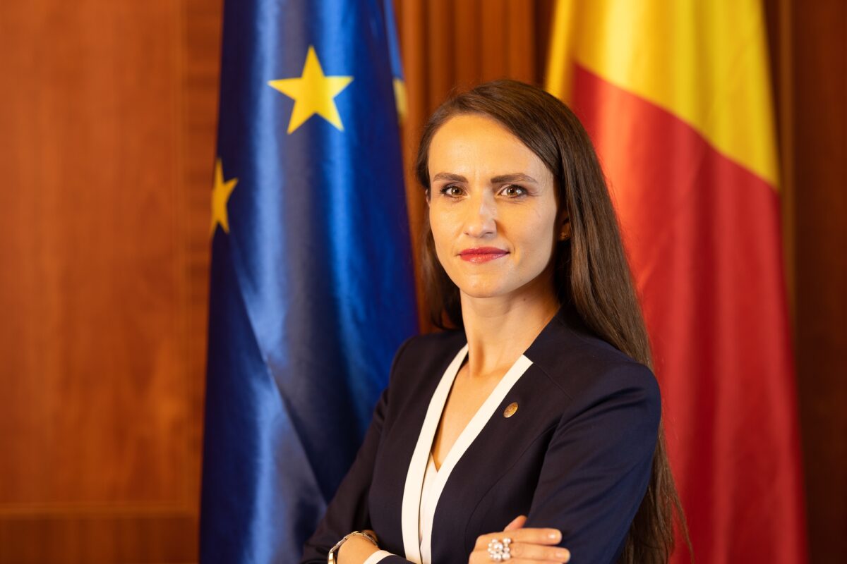 Oana Țoiu, în Letonia: România și Riga discută despre amenințările rusești asupra securității de pe Flancul Estic al NATO