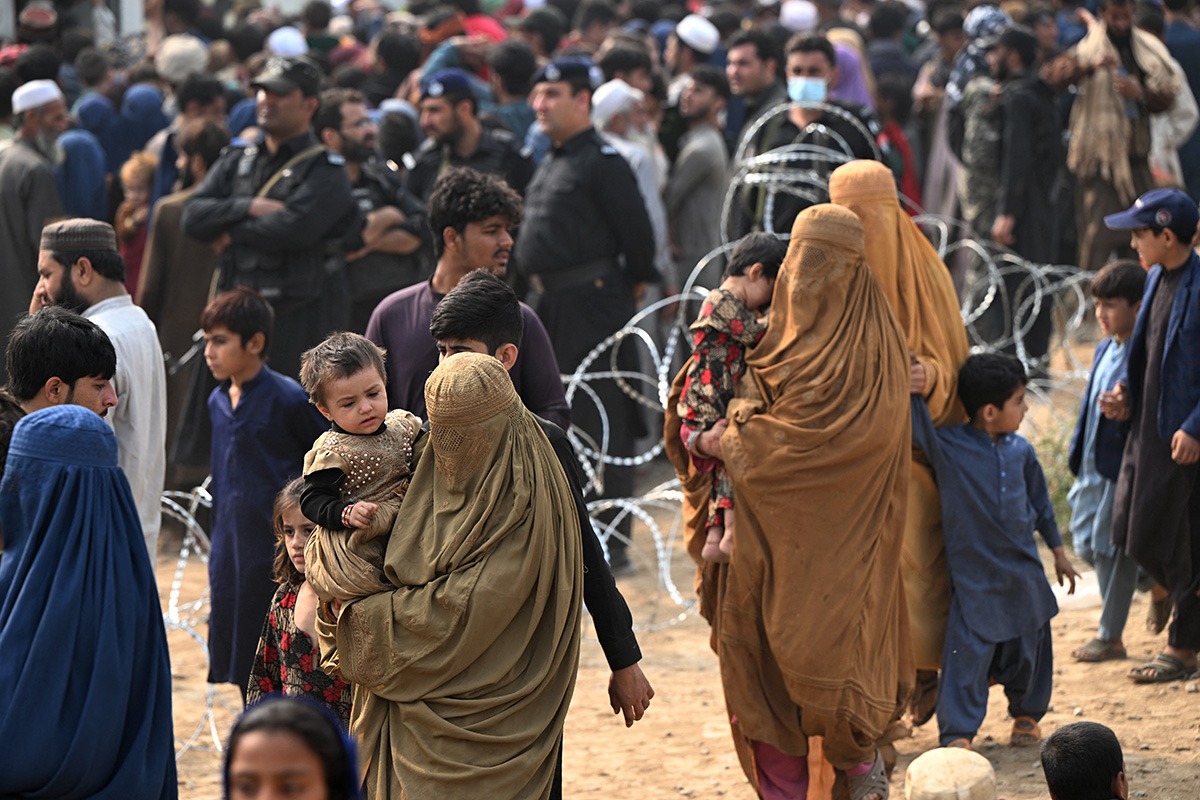 Pakistan spune că a lovit 10 obiective în Afganistan după ce a acuzat Kabulul de atacuri cu drone