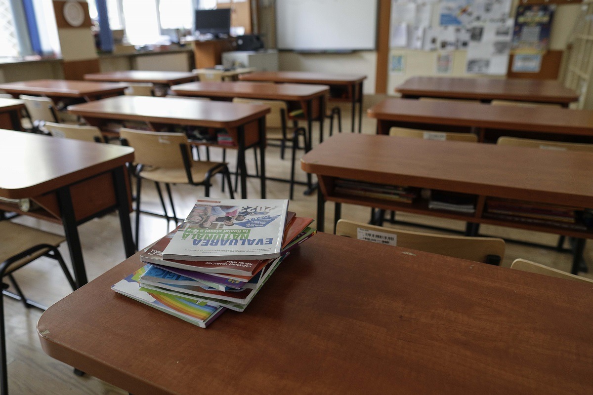 An școlar 2026-2027: Bursele sociale pentru elevi vor fi acordate pe întreaga perioadă a anului  / Cât primesc elevii și cum se fac plățile