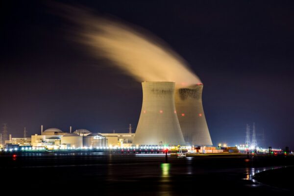 Italia a aprobat legea energiei nucleare / Primele reactoare vor apărea în anii 2034–2035 / Meloni: „O promisiune respectată”