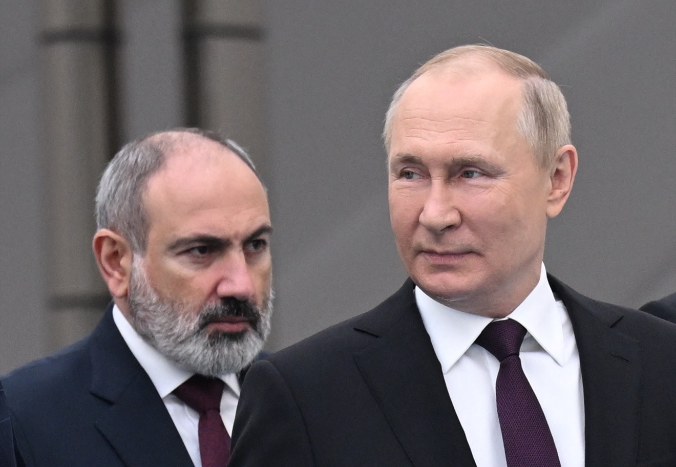 Putin cere Armeniei să aleagă între UE și Uniunea Eurasiatică / Discuție tensionată cu Pașinian
