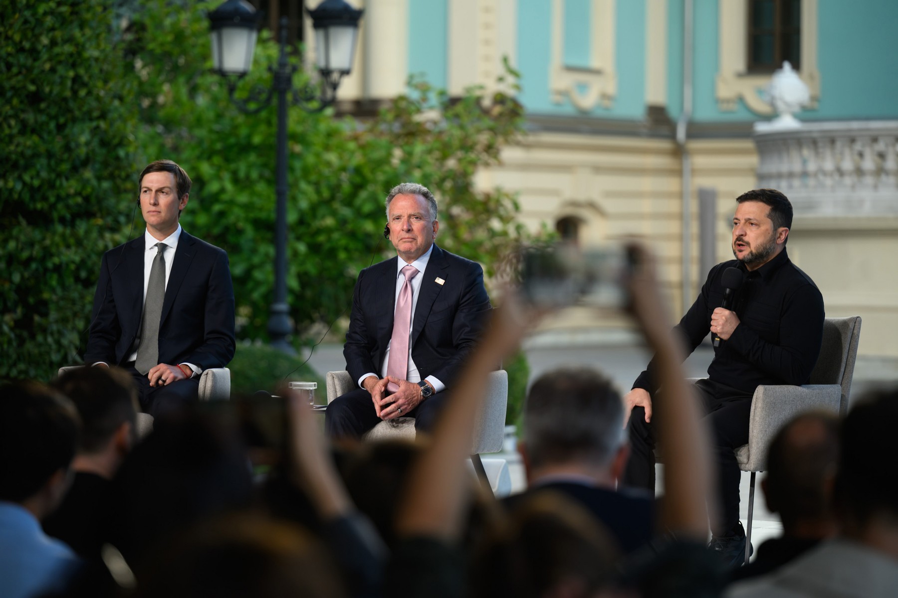 Discuțiile de pace de la Kiev, între simbolism și blocaj / Diferențele dintre Rusia și Ucraina rămân