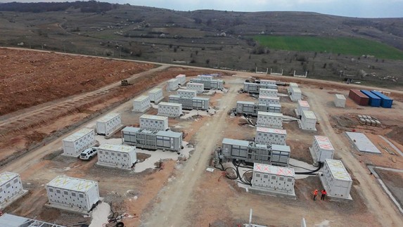 Primii 300 MW din proiectele de stocare în baterii ale joint venture-ului PPC-Metlen din Europa de Sud-Est ar urma să fie gata în T1 2027