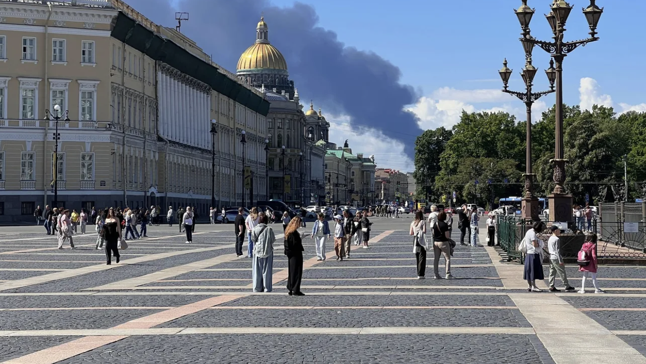 Incendiu la terminalul petrolier din portul Sankt Petersburg, în urma unui atac cu drone ucrainene