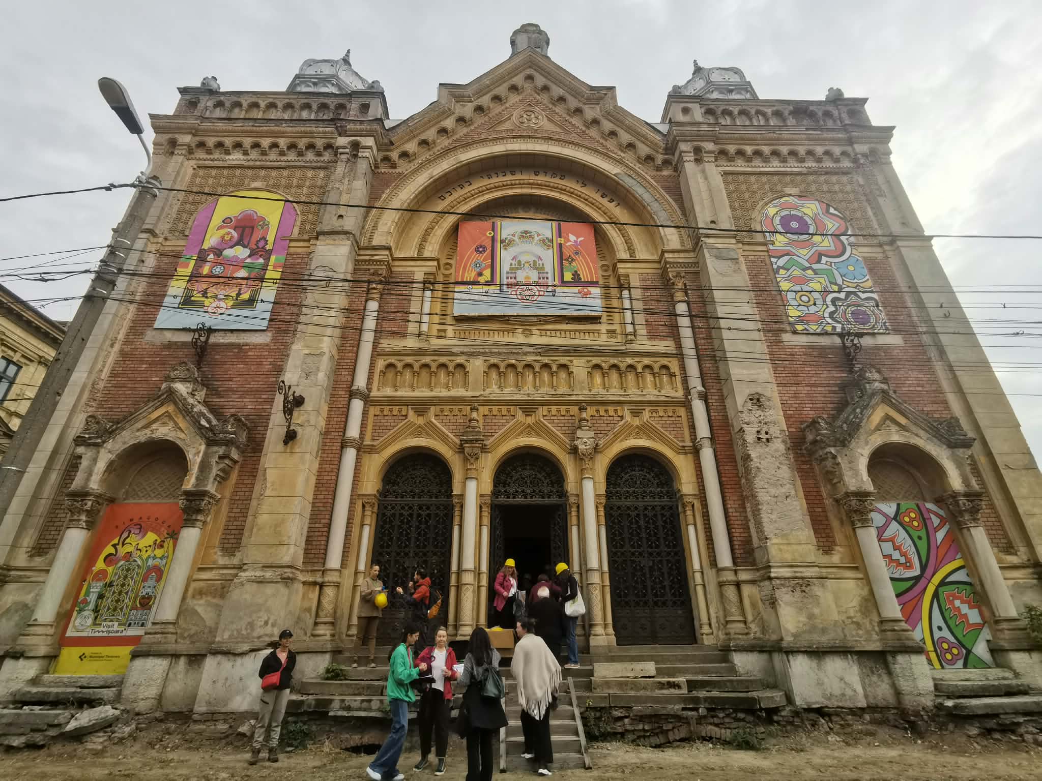 VIDEO | Sinagoga din Fabric, monumentul uitat al Timișoarei: A fost închisă din cauza unei presupuse ciuperci toxice, iar acum ar putea deveni centru cultural și bibliotecă