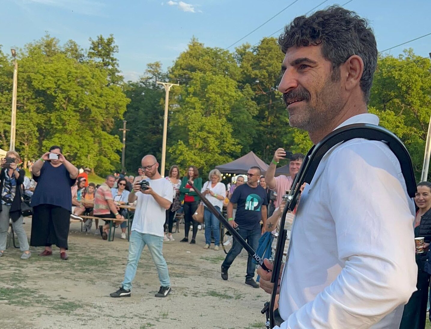 Actorul Cuzin Toma, reținut pentru că a provocat un accident în timp ce conducea cu permisul suspendat / A ieșit pozitiv la drugtest – SURSE