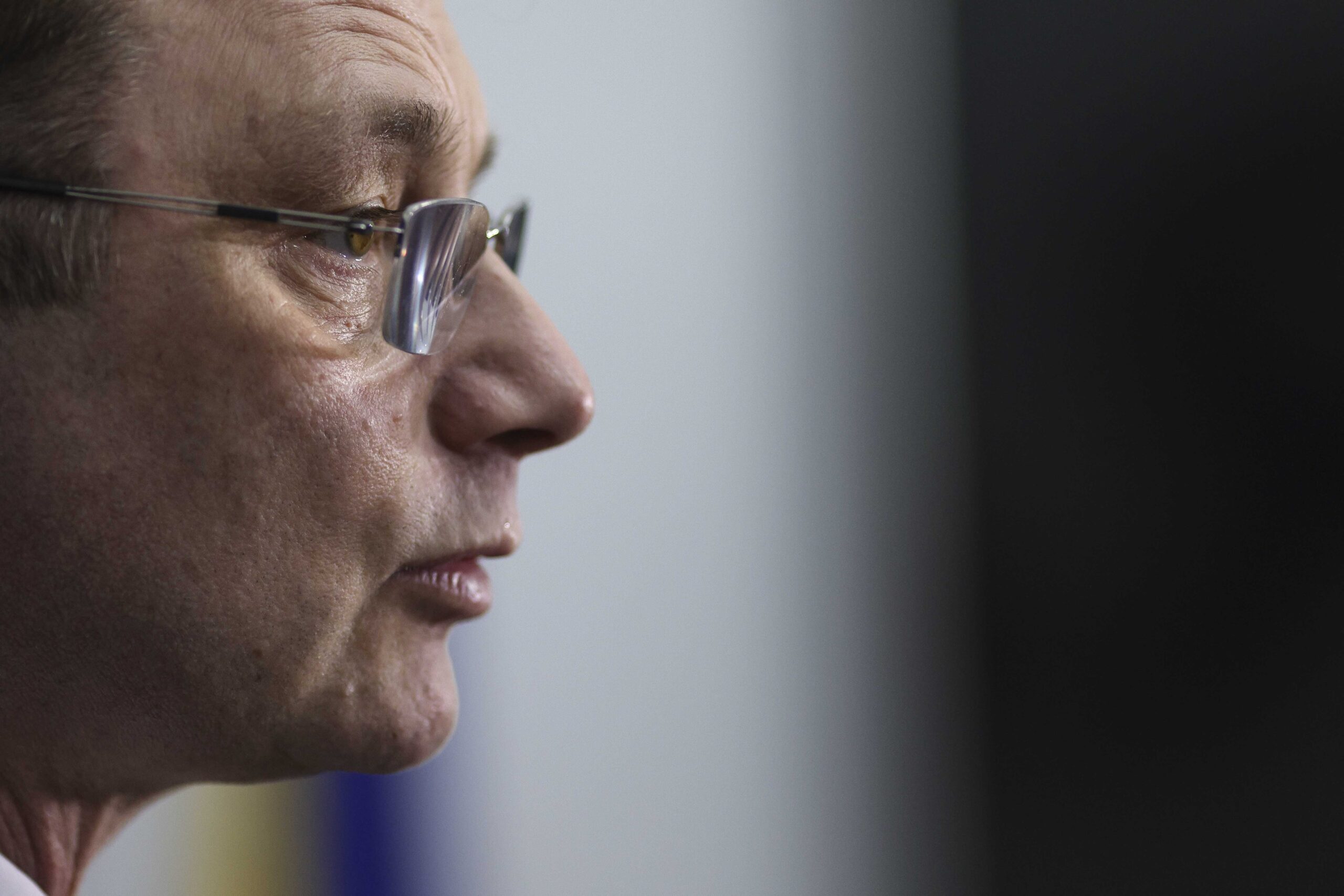 Luca Niculescu: Restanţele salariale ale magistraţilor pun o presiune suplimentară pe buget. Îi voi invita pe toţi cei care sunt parte a acestei decizii la un dialog