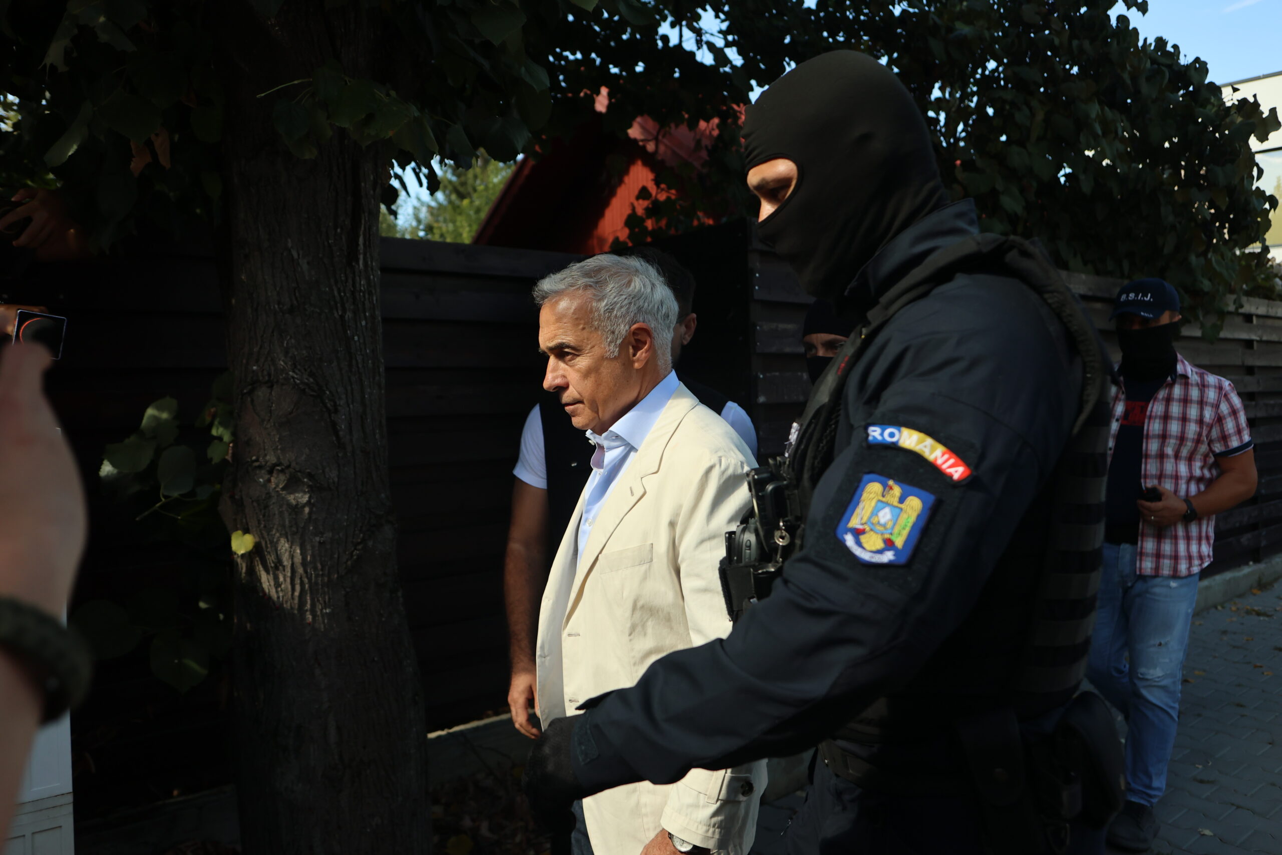Procurorii DIICOT au pus sechestru pe conturile lui Călin Georgescu în dosarul în care e acuzat că a escrocat un afacerist