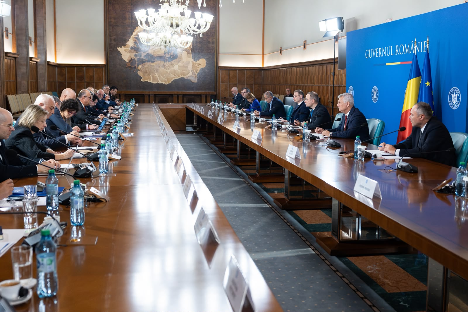 IMM România cere relansarea IMM Invest, eliminarea IMCA și vouchere de vacanță de până la 2.000 de lei. Solicitările patronatelor pentru Guvernul Niculescu